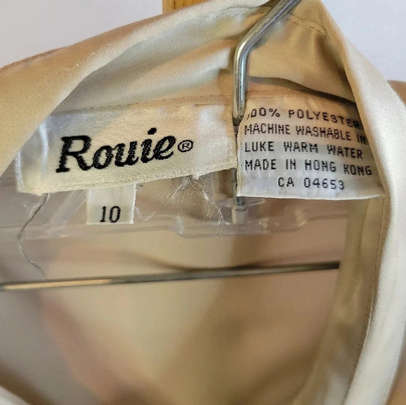 Vintage Rouie Tan Blouse Long sleeve button down collars tie  size 10 - Picture 3 of 5